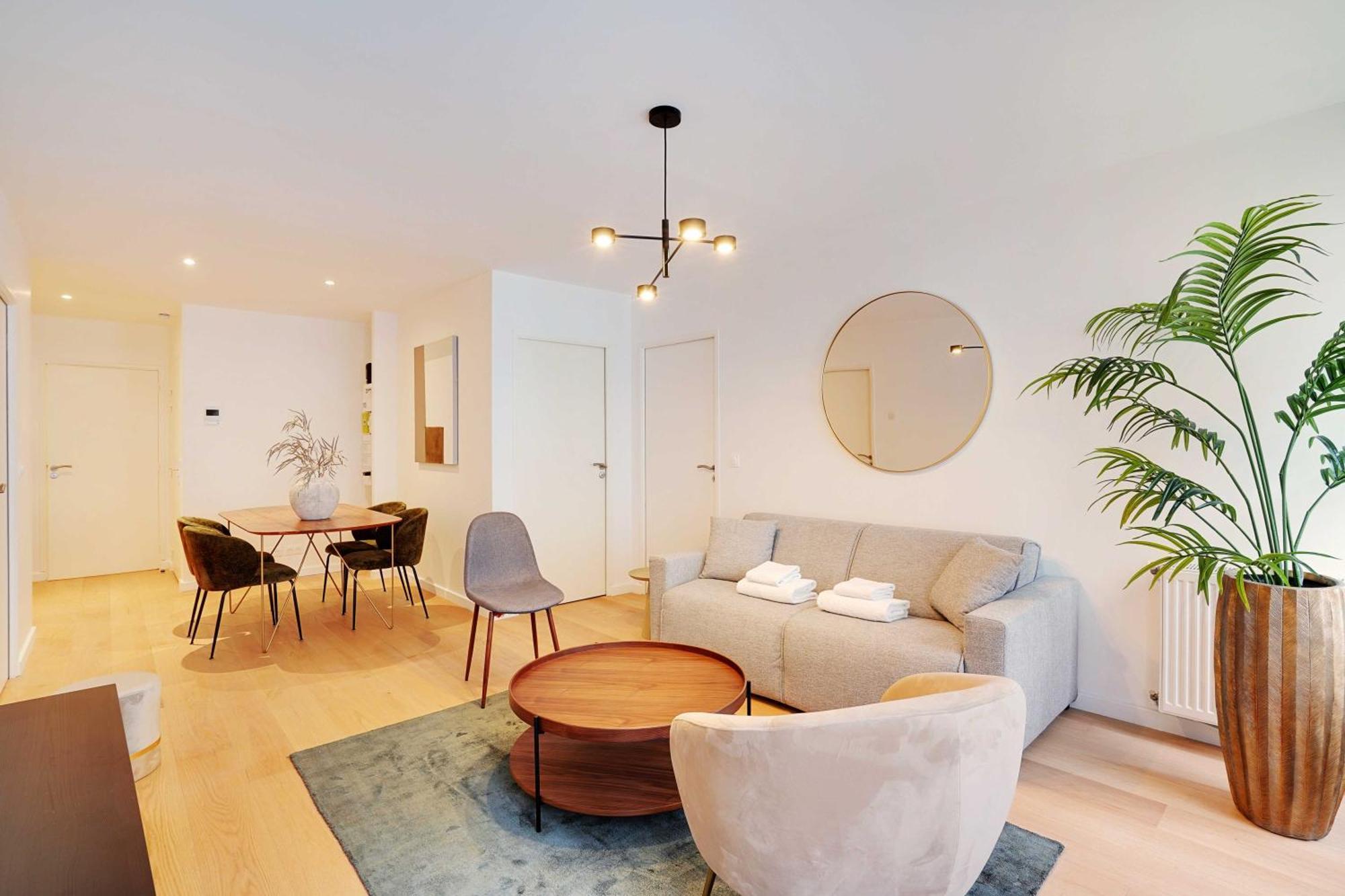 Raffinement Et Confort Dans Cette Residence A ルヴァロワ＝ペレ エクステリア 写真