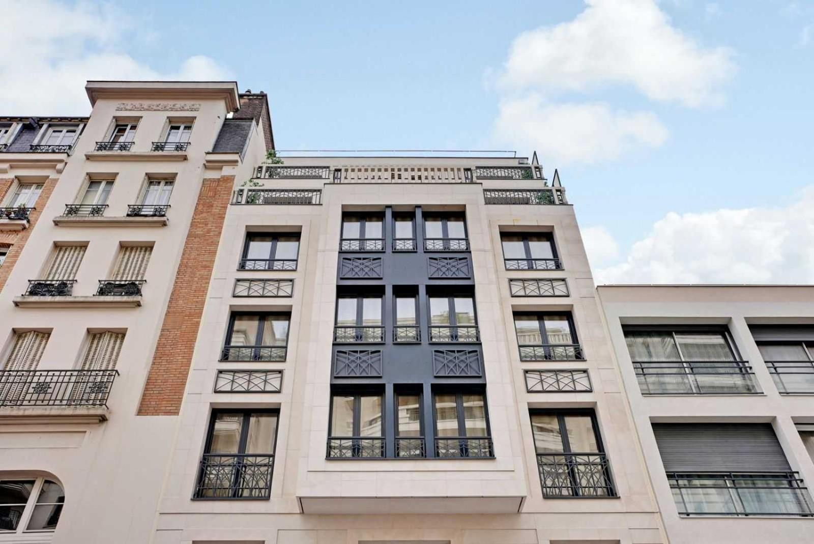 Raffinement Et Confort Dans Cette Residence A ルヴァロワ＝ペレ エクステリア 写真