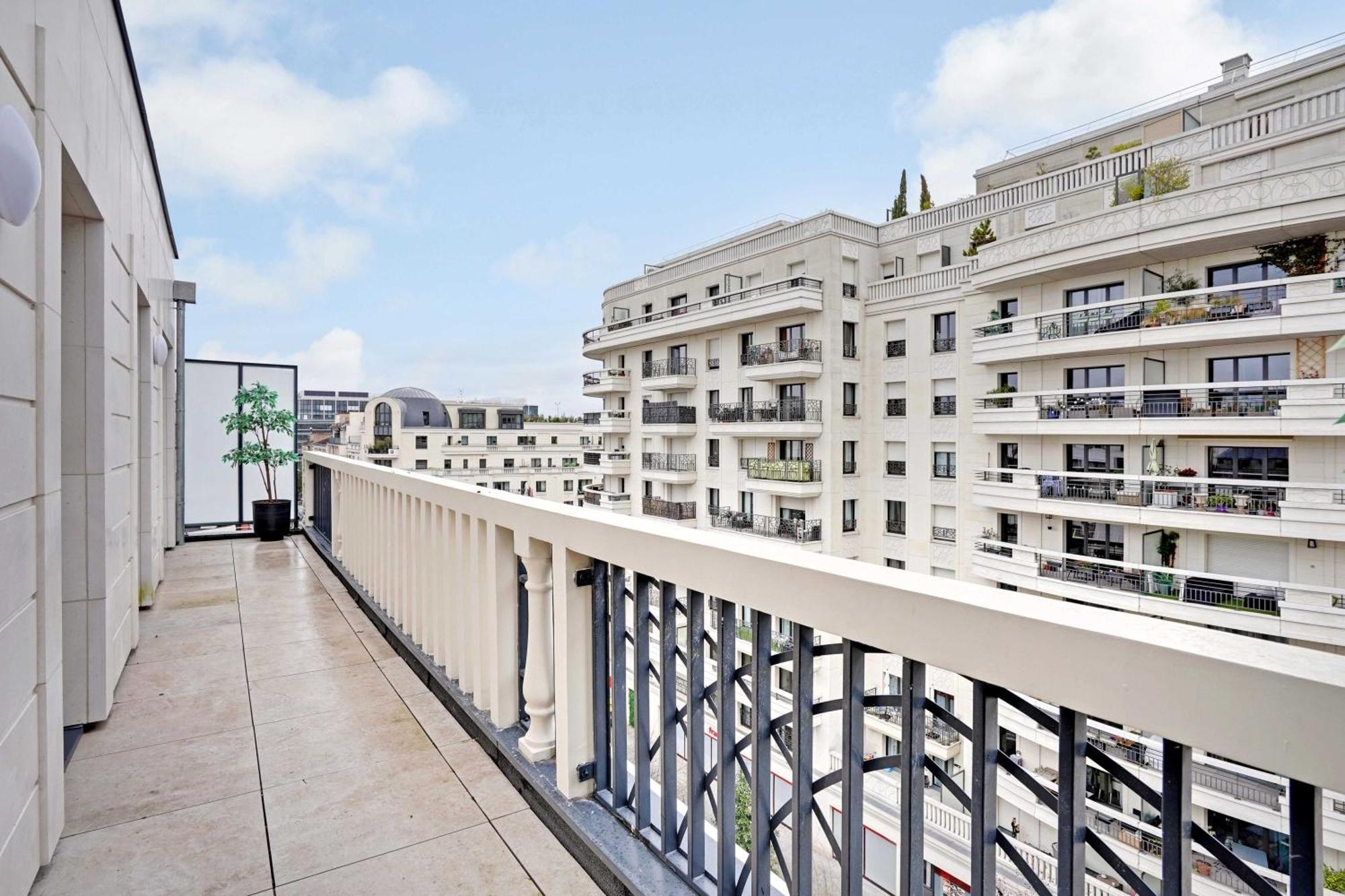 Raffinement Et Confort Dans Cette Residence A ルヴァロワ＝ペレ エクステリア 写真