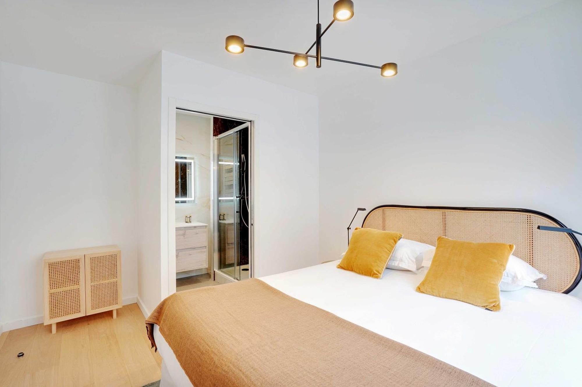 Raffinement Et Confort Dans Cette Residence A ルヴァロワ＝ペレ エクステリア 写真