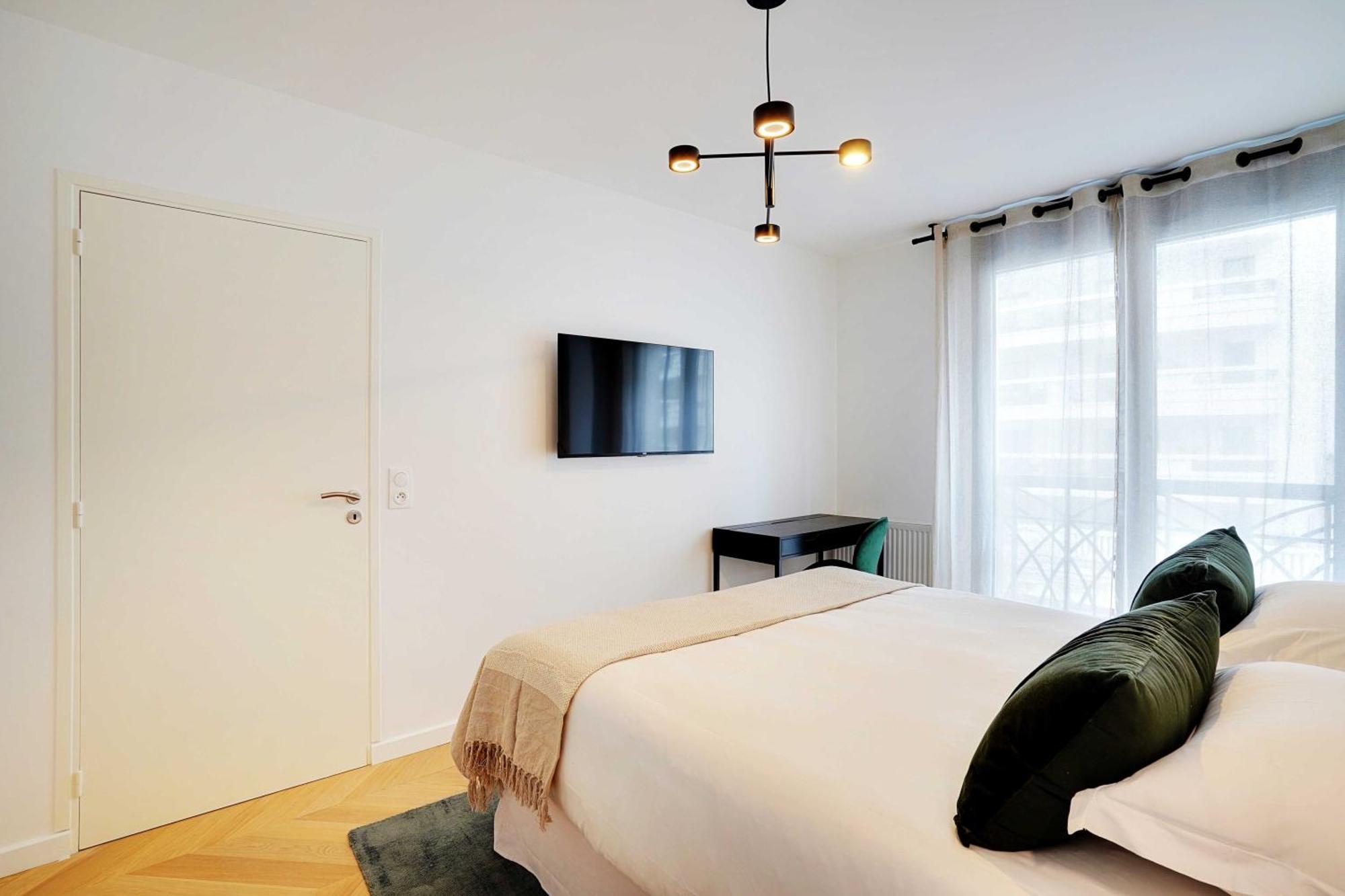 Raffinement Et Confort Dans Cette Residence A ルヴァロワ＝ペレ エクステリア 写真