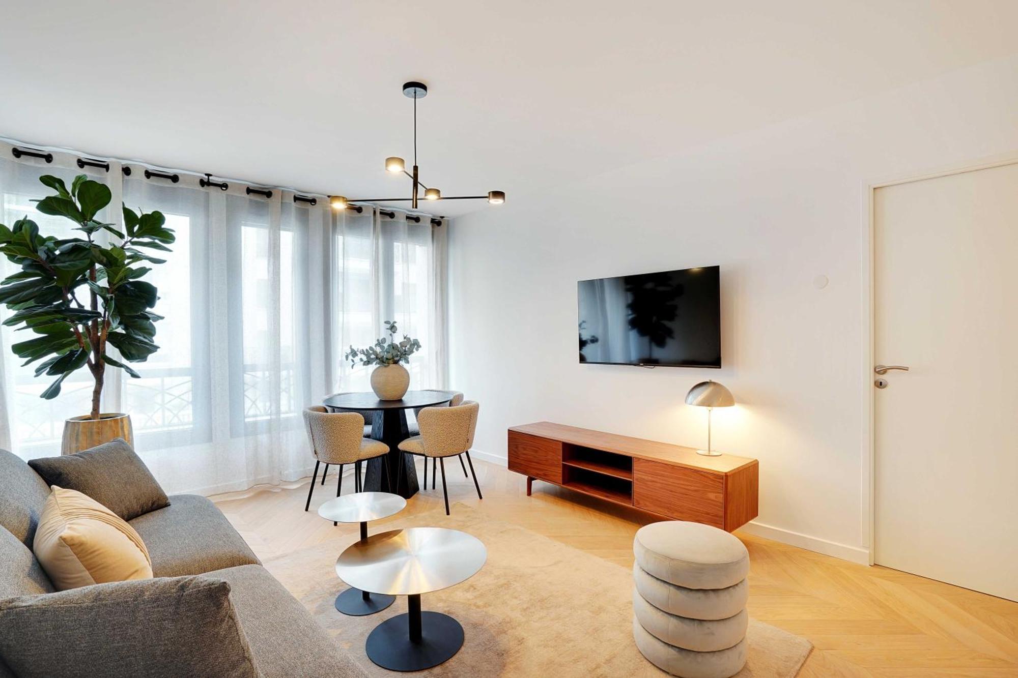 Raffinement Et Confort Dans Cette Residence A ルヴァロワ＝ペレ エクステリア 写真