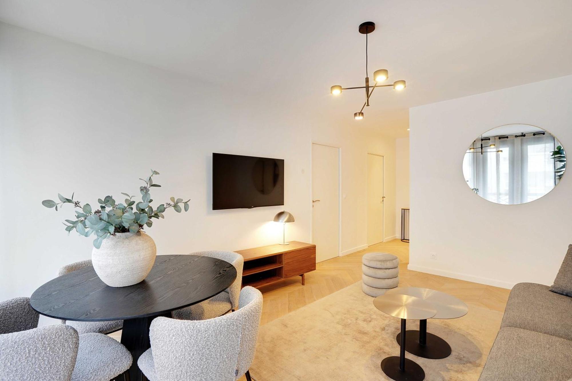 Raffinement Et Confort Dans Cette Residence A ルヴァロワ＝ペレ エクステリア 写真